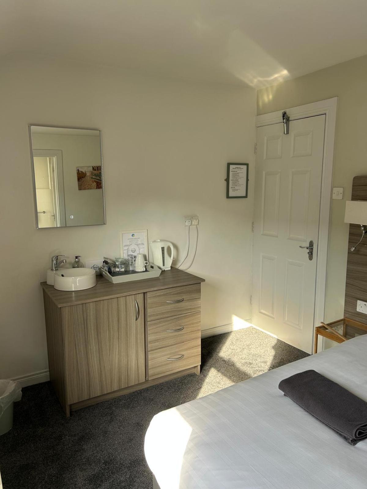 Causeway Bay Guesthouse Portrush Exterior foto